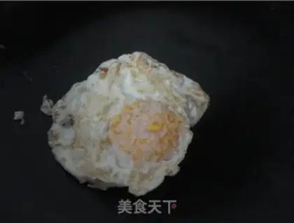 Make fried eggs step 3
