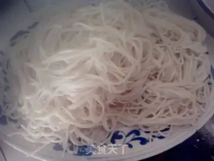 Make fried noodles step 25