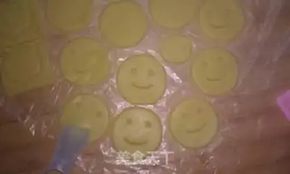 Make Electric pancake biscuit step 13