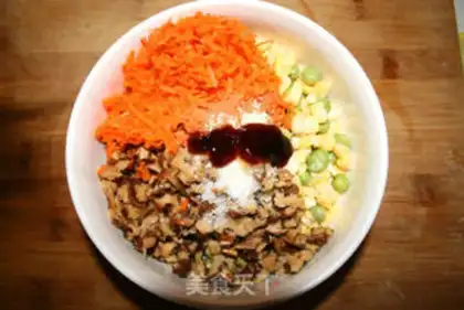 Make Sauce glutinous rice lion head step 1