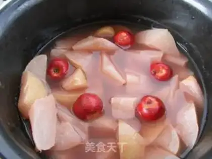 Make Red fruit crisp pear soup step 6