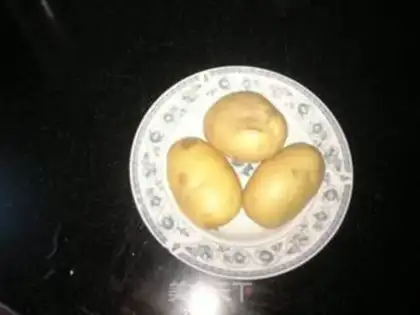 Make milk-flavored potato meatballs step 0