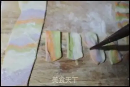 Make Colorful Butterfly Noodles step 8