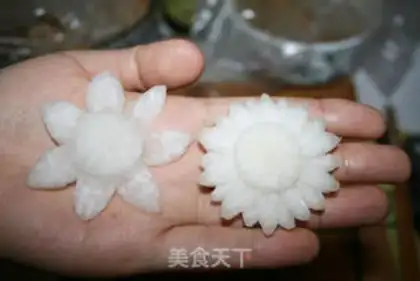 Make Sauce glutinous rice lion head step 8