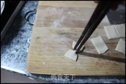Make Colorful Butterfly Noodles step 11