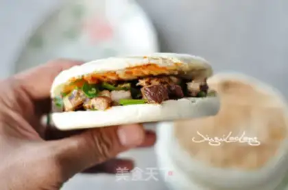 Make Chinese hamburger step 8