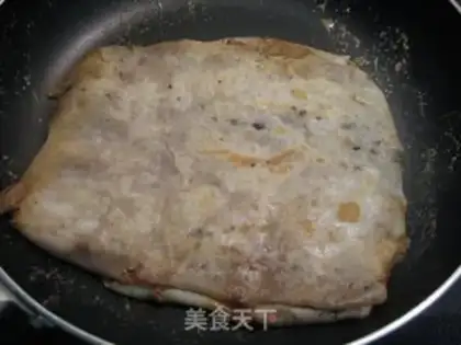 Make Thousand layer sesame paste cake step 15