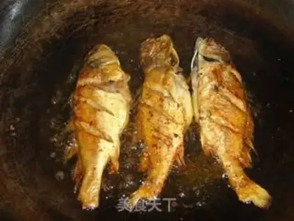 Make Crispy yellow croaker step 3