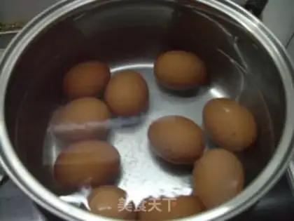 Make Marinated five-spice tea eggs step 0