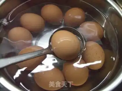 Make Marinated five-spice tea eggs step 1
