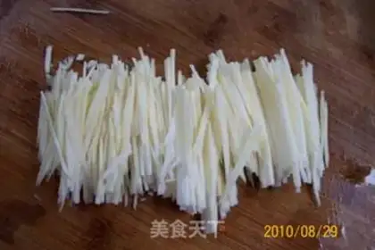 Make Dragon and phoenix are auspicious, silver thread chrysanthemum step 4