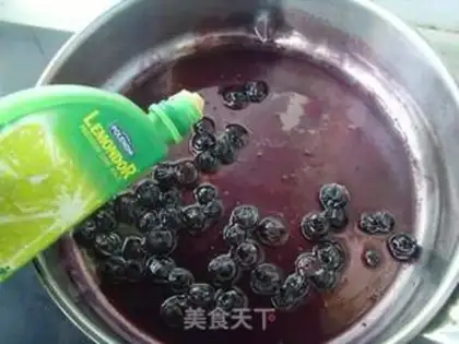Make blueberry cheese tower step 7