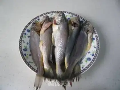 Make Braised small yellow croaker step 0