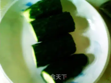 Make cold cucumber step 1