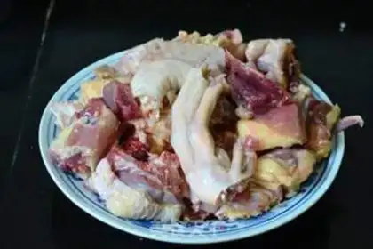 Make Roasted duck with green pepper and potato step 0