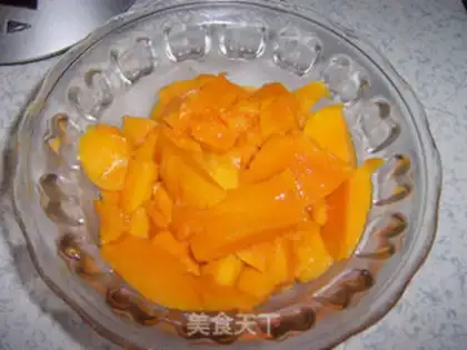 Make Mango cheese mousse cake step 3