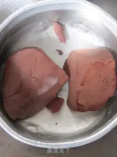 Make Pig Red Soup step 1