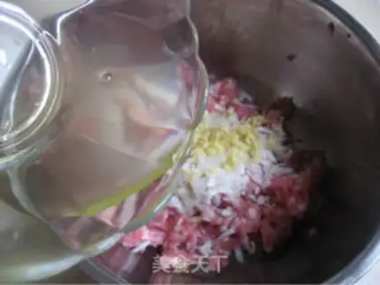 Make Winter melon meatball soup step 3