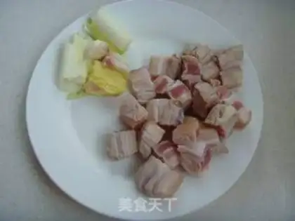 Make Stewed potatoes with pork belly step 1