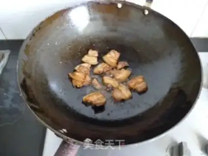 Make stir-fried asparagus with pork belly step 4
