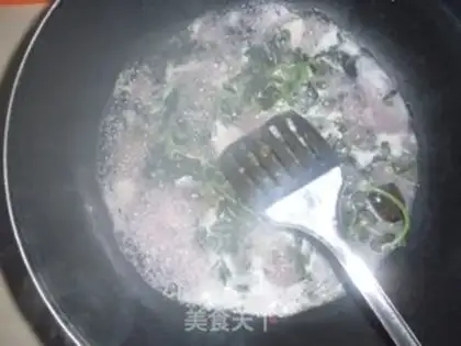 Make Boiled amaranth with preserved egg step 8