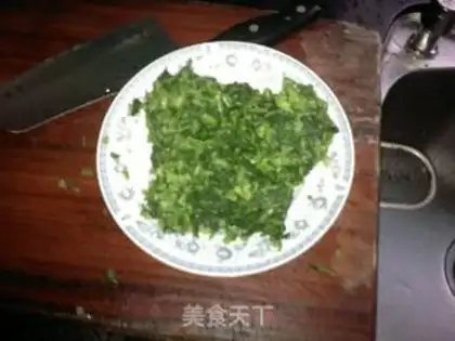 Make shredded pork with preserved vegetables step 1