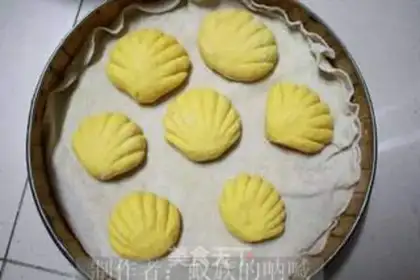 Make Shell bean paste steamed buns step 8