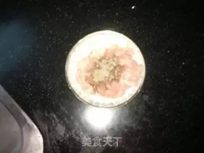 Make shredded pork with preserved vegetables step 2