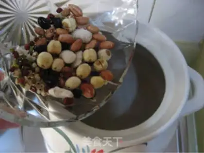 Make eight-treasure porridge step 4