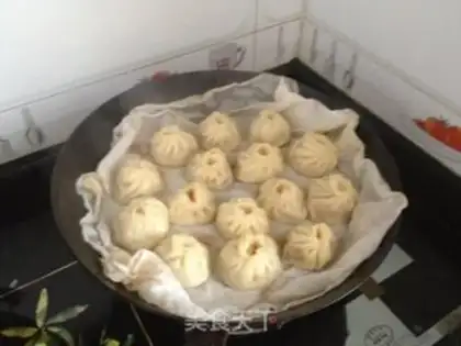 Make Fresh meat steamed buns step 8