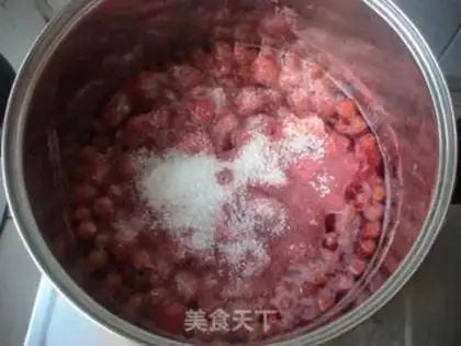 Make large-fruit strawberry jam step 7