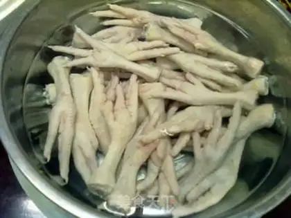 Make stewed chicken feet step 9