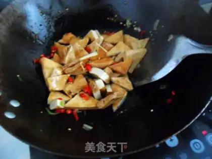 Make Spicy and spiced dried bean curd step 6