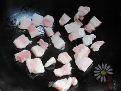 Make Dry stir-fried cauliflower step 2