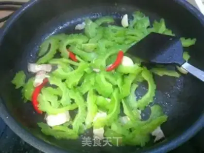 Make Balsam pear slices step 5