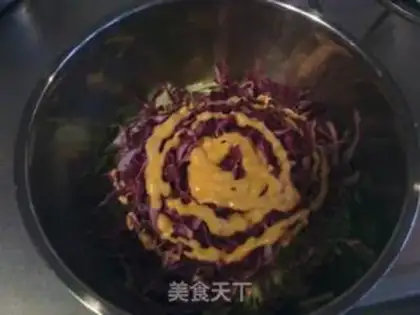 Make Fruit and vegetable salad egg roll step 3