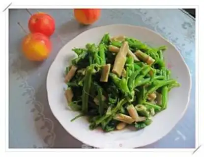 Make stir-fried pumpkin rattan with dried bamboo shoots step 5