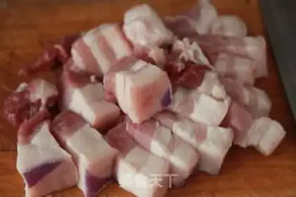 Make milk-rotten meat step 0