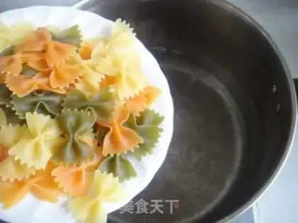 Make Bacon Butterfly Noodles step 5