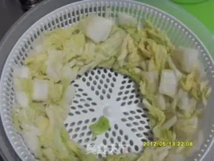 Make spicy cabbage step 3