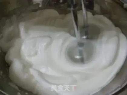 Make Carnation cake roll step 5