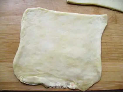 Make strawberry jam layer pie step 10