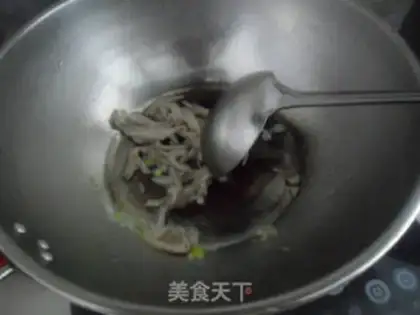 Make Mushroom egg soup step 4