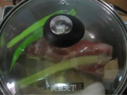 Make braised pork with plum vegetables step 3