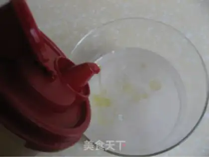 Make congee with pork and century step 1