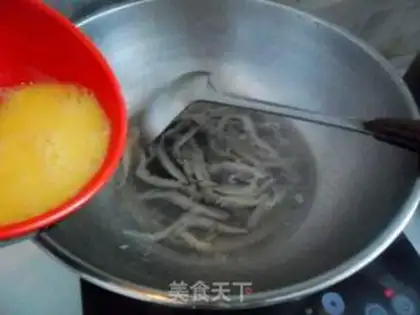 Make Mushroom egg soup step 7