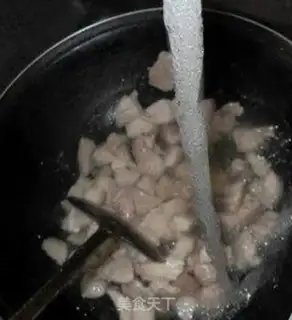 Make Roasted pork with sweet flour sauce step 1