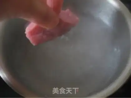 Make congee with pork and century step 4