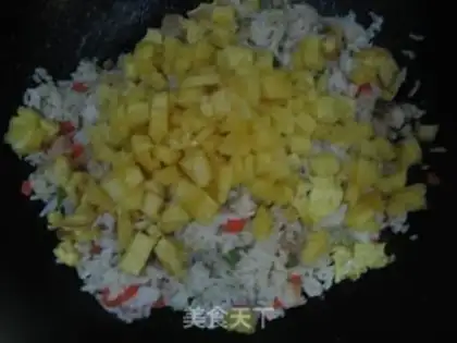 Make Pineapple shrimp fried rice step 7