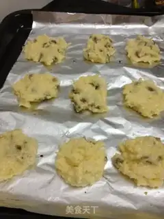 Make Coconut grape biscuits step 6